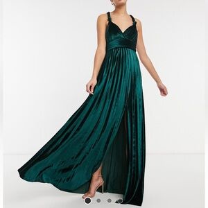 ASOS DESIGN Women’s velvet knot pleated maxi dress in forest green